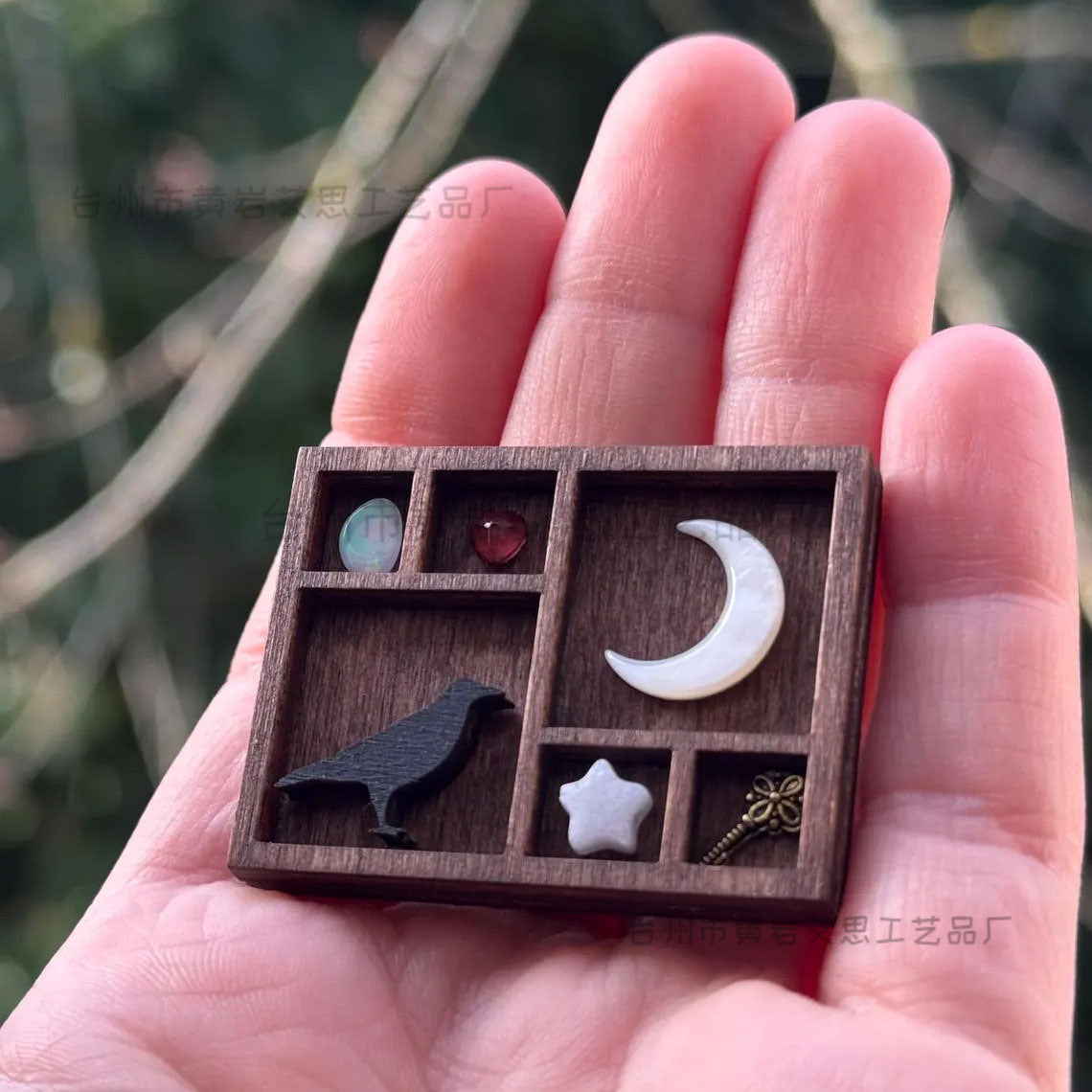 Wholesale Mini Wooden Jewelry Stand